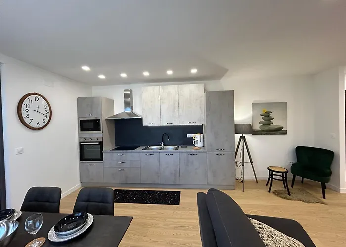 Star Apartment